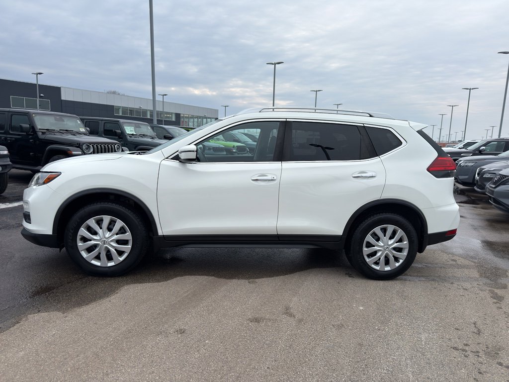 Used 2017 Nissan Rogue S w/ S Appearance Package image 6