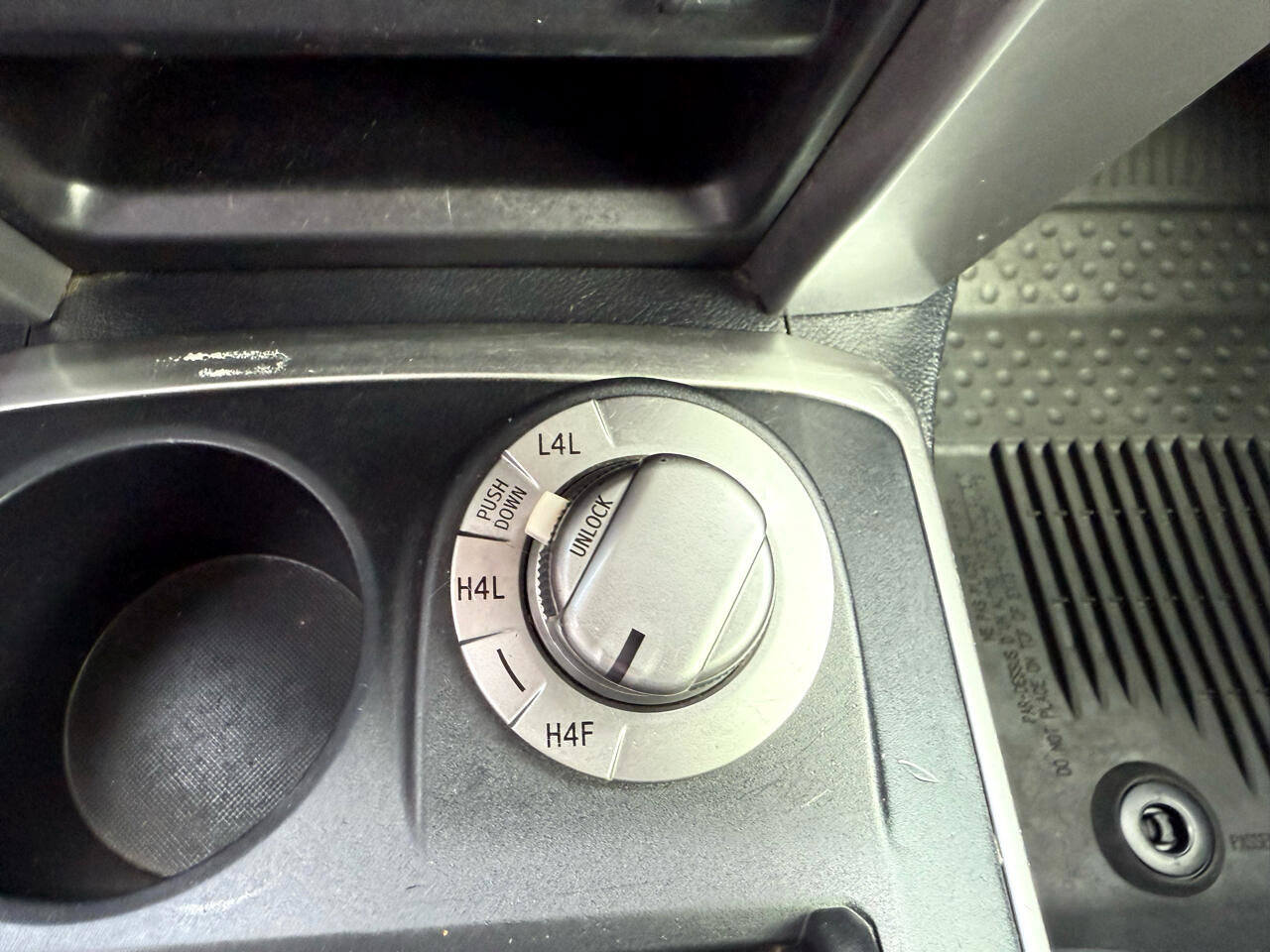 Used 2015 Toyota 4Runner SR5 image 11