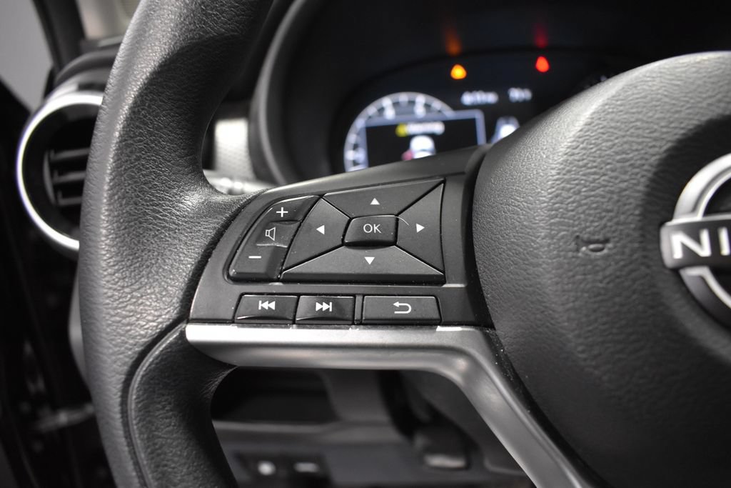 Used 2022 Nissan Kicks SV FWD image 24