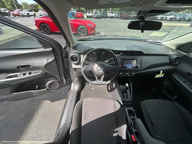 New 2025 Nissan Kicks Play S image 26