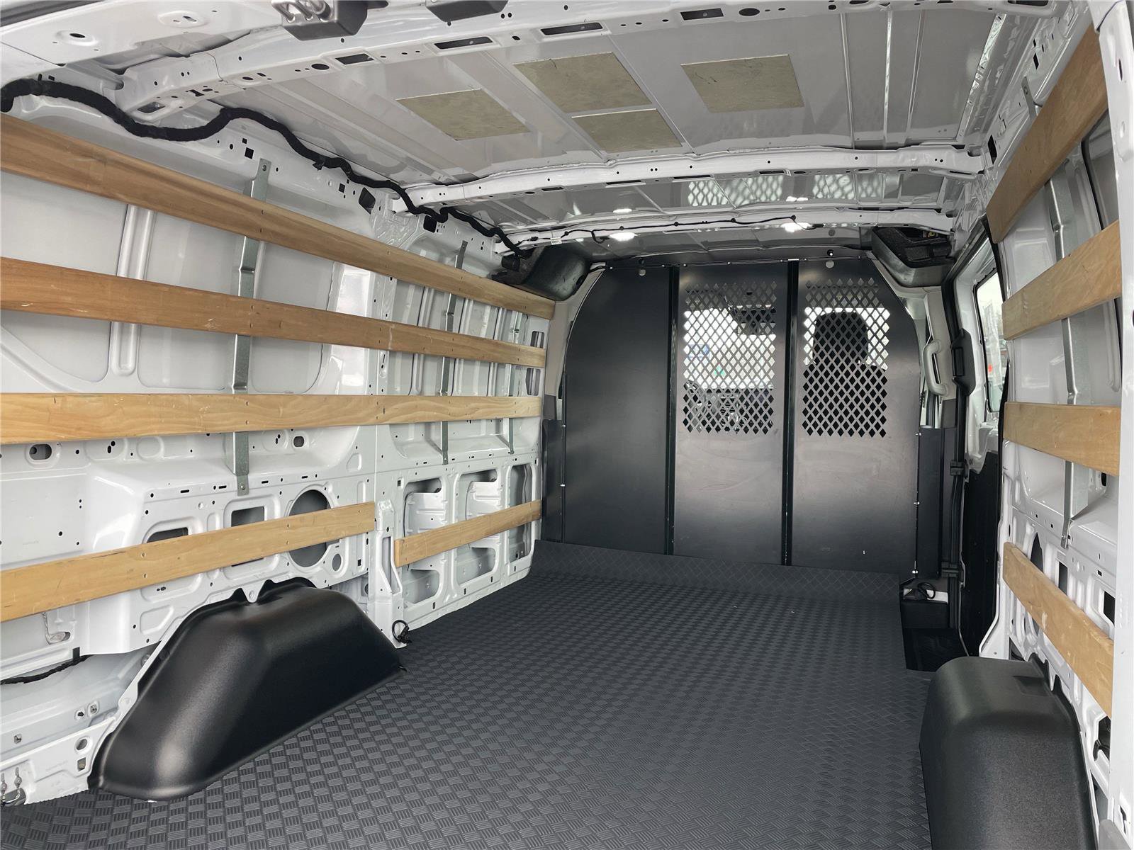 Used 2024 Ford Transit 250 Low Roof w/ Exterior Upgrade Package RWD image 7