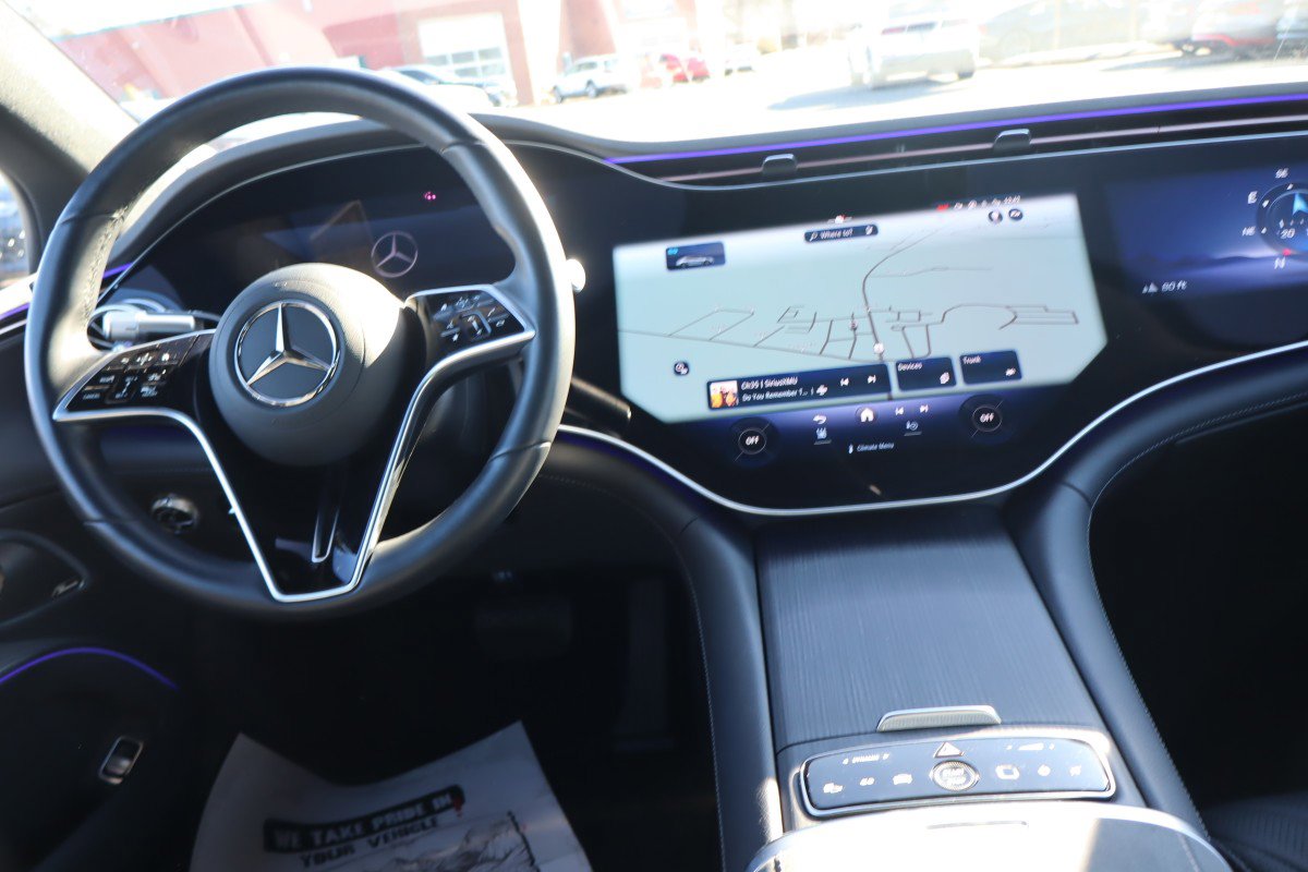 Used 2024 Mercedes-Benz EQS 580 4MATIC Sedan image 12