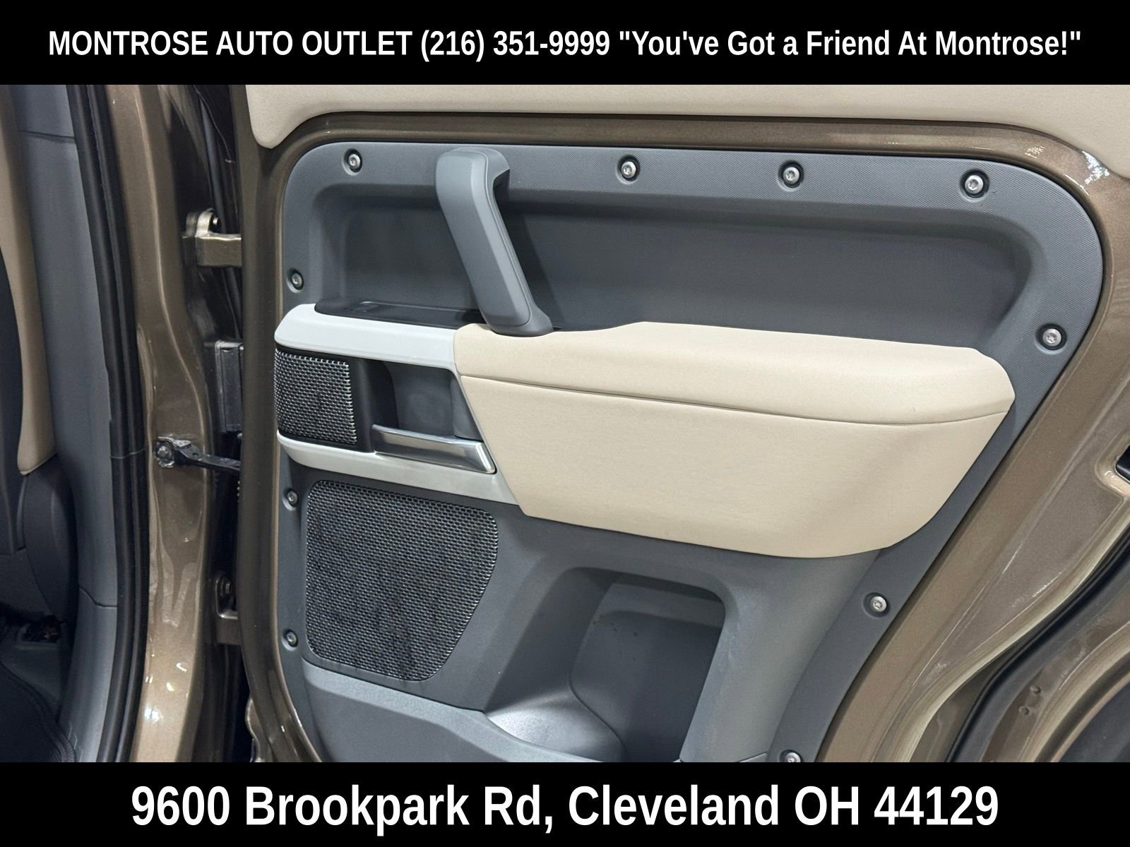 Used 2020 Land Rover Defender 110 First Edition image 46