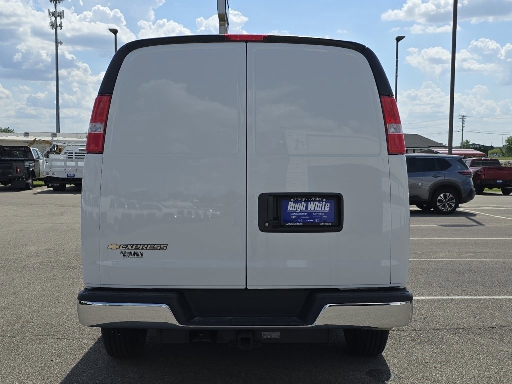 New 2026 Chevrolet Express 2500 w/ Driver Convenience Package image 10