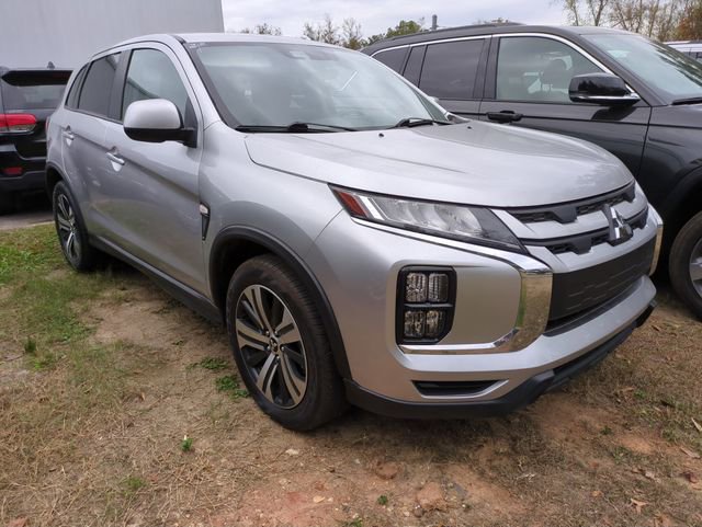 Used 2024 Mitsubishi Outlander Sport ES image 1