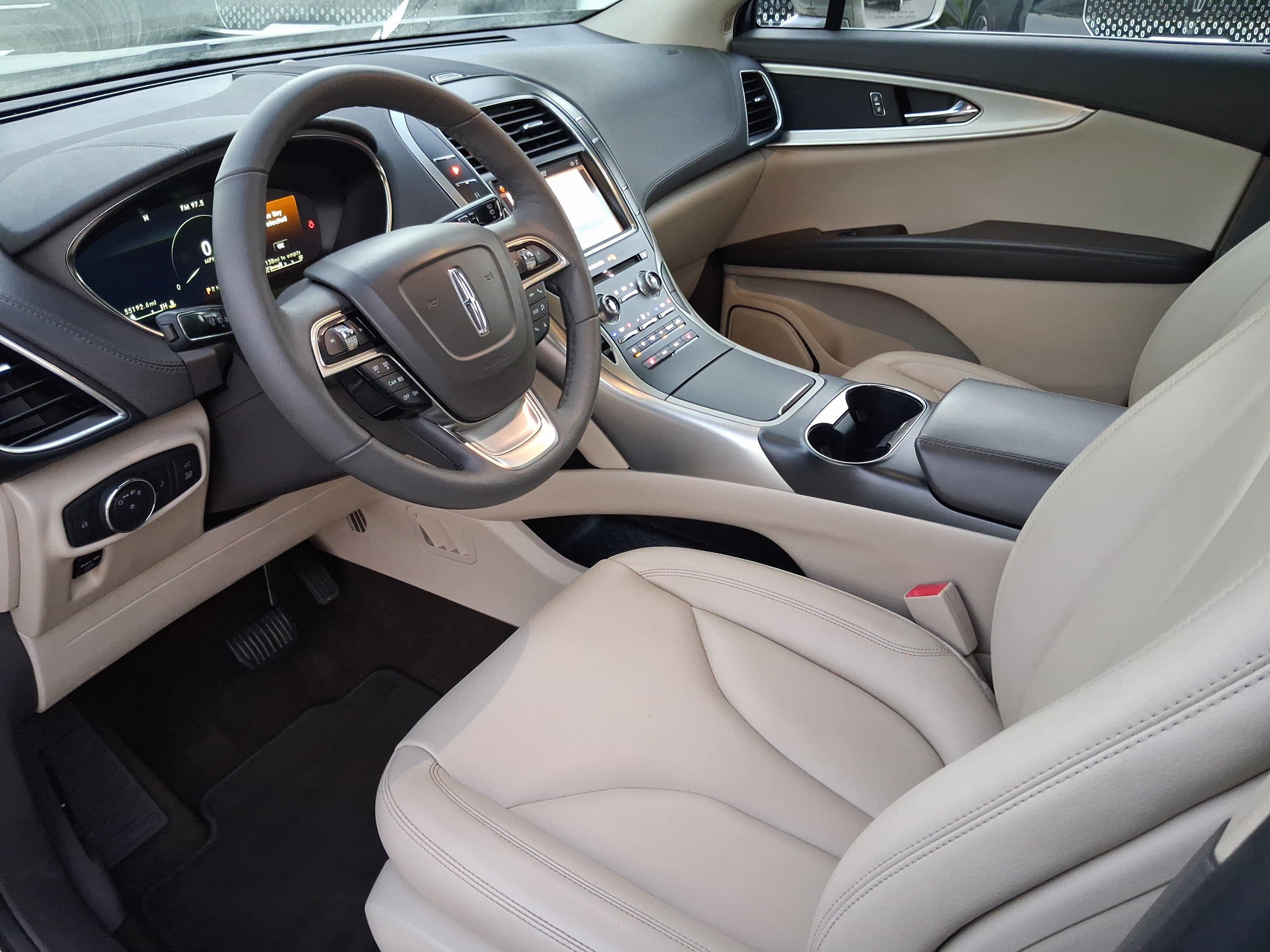Used 2019 Lincoln Nautilus FWD image 11