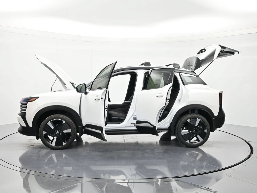 New 2026 Nissan Kicks SR w/ Cold Weather Package FWD image 45