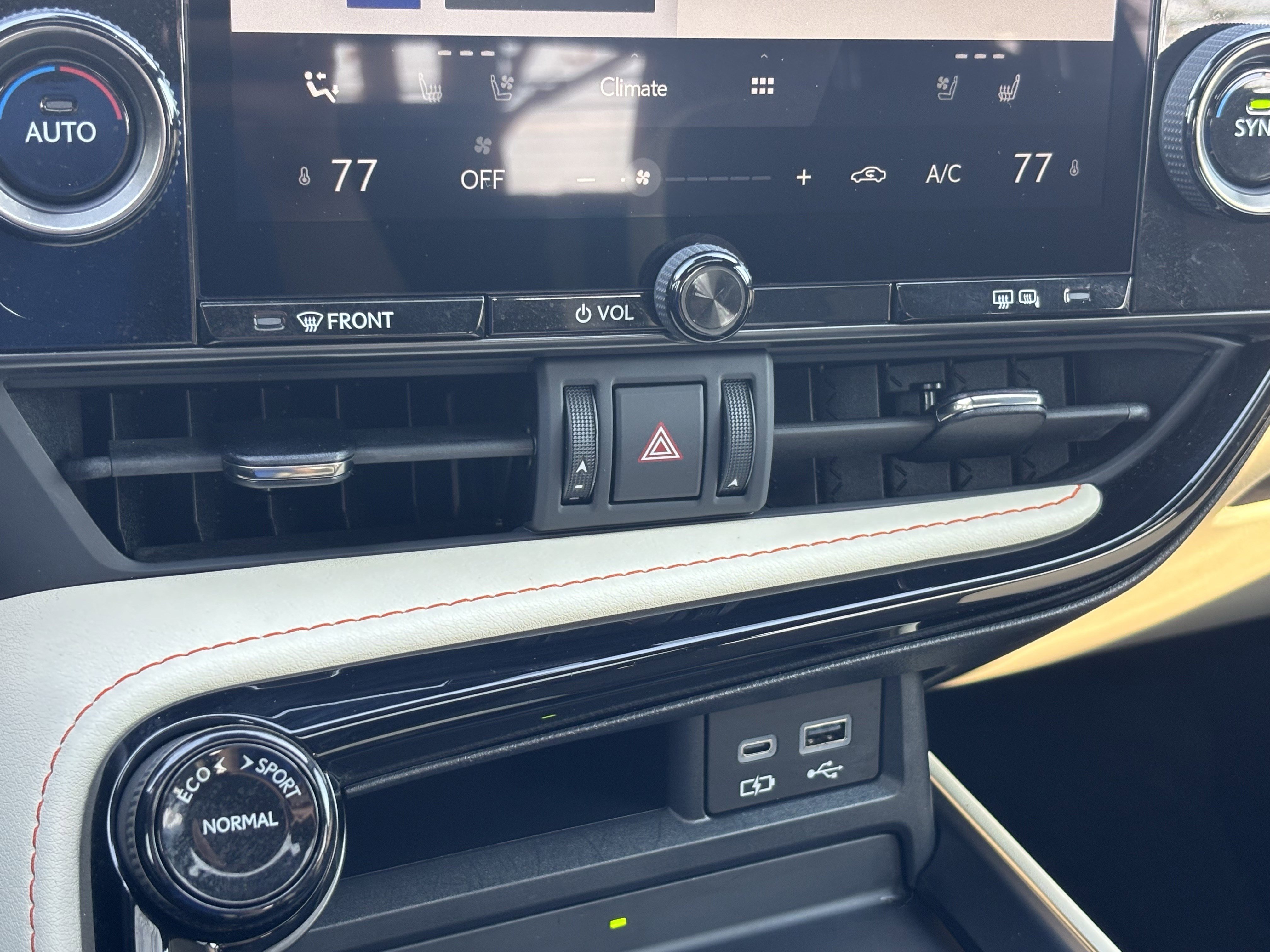 Used 2024 Lexus NX 250 FWD image 29