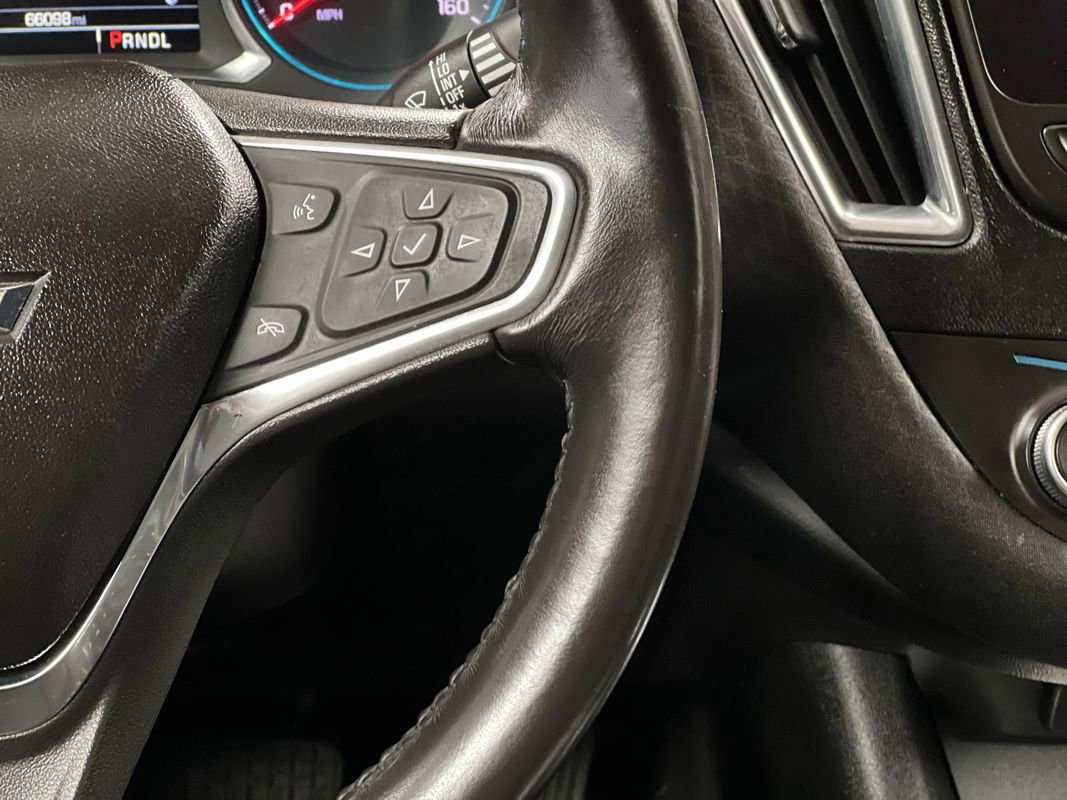 Used 2018 Chevrolet Malibu LT w/ Driver Confidence Package image 27