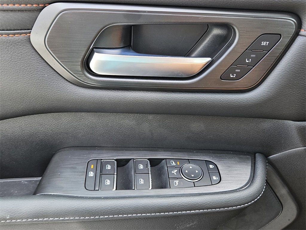 New 2025 Nissan Armada PRO-4X image 27