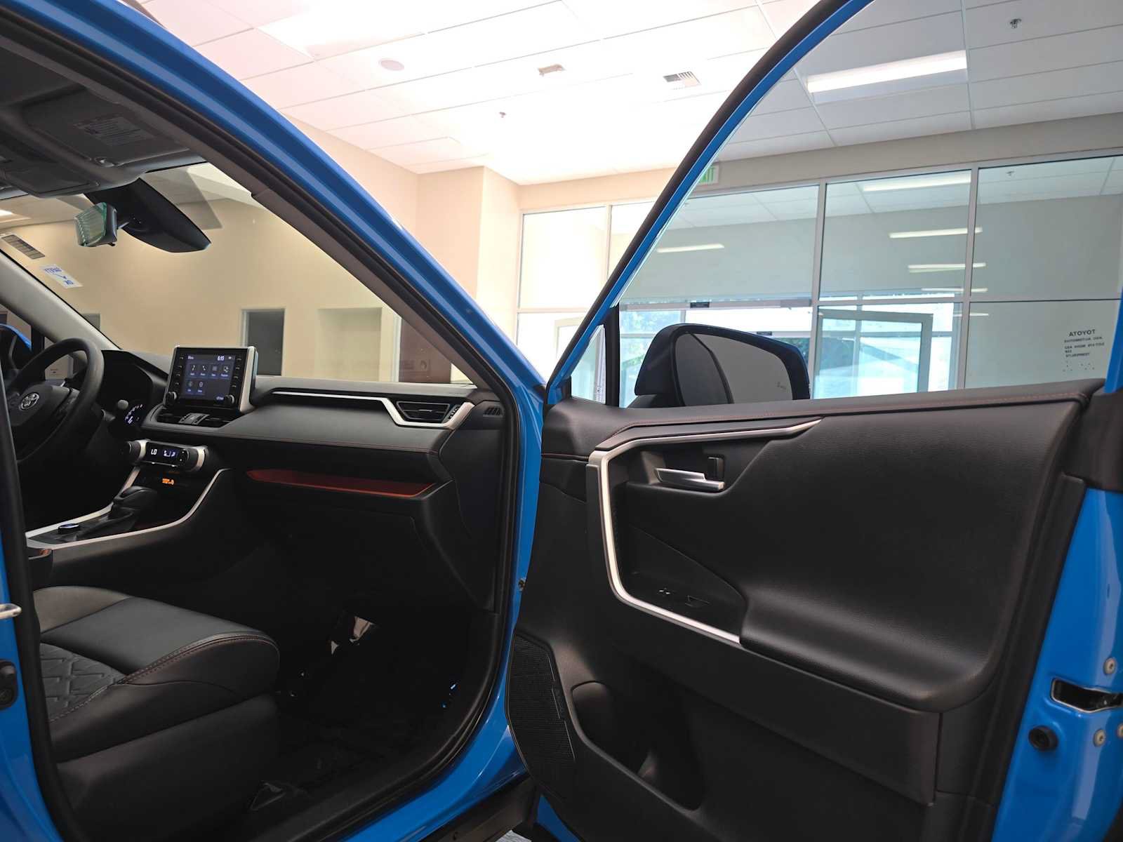 Used 2019 Toyota RAV4 Adventure w/ All Weather Liner Package AWD/4WD image 27