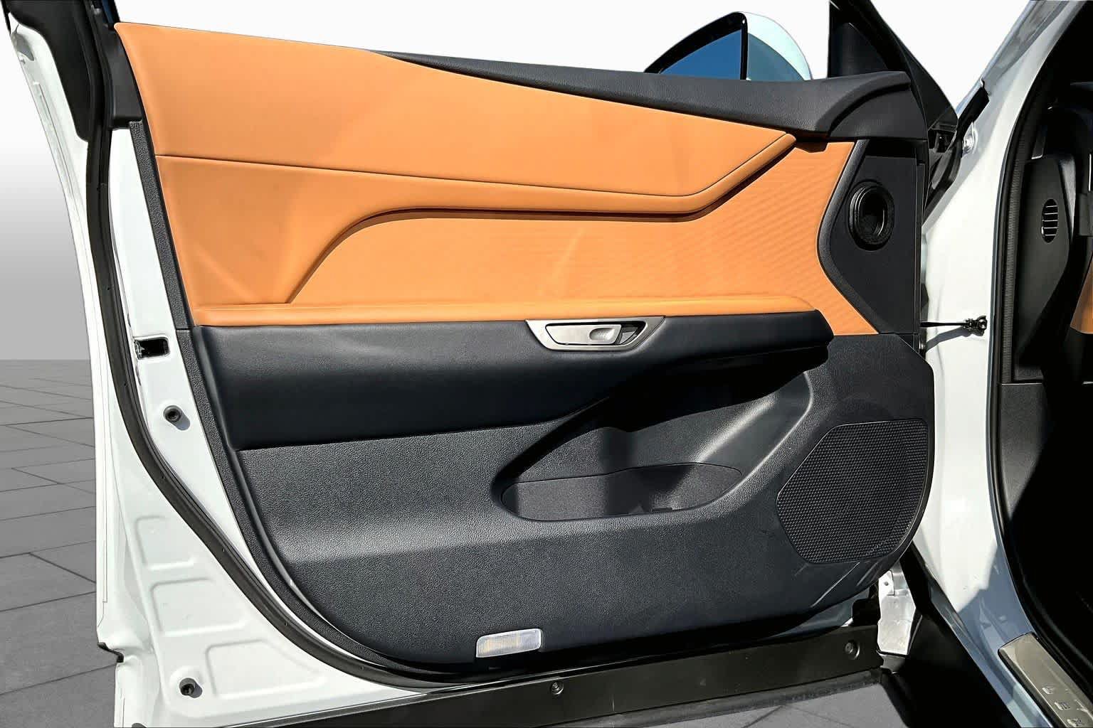New 2026 Lexus ES 350e w/ Convenience Package FWD image 16