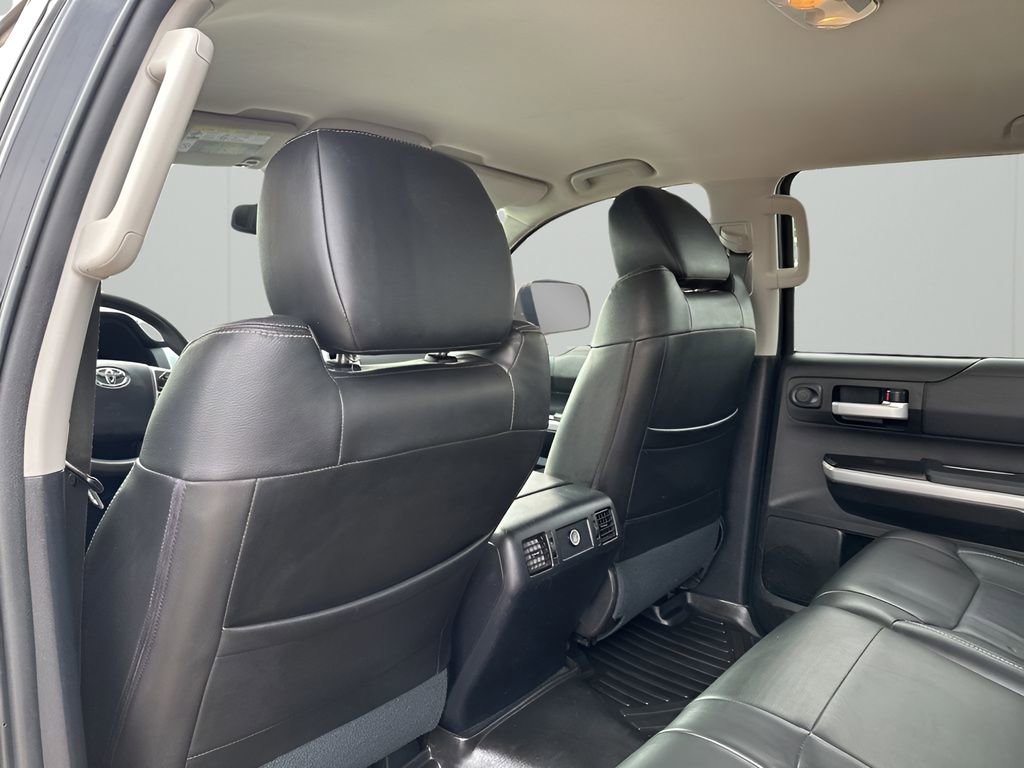 Used 2018 Toyota Tundra SR5 w/ SR5 Upgrade Package image 17
