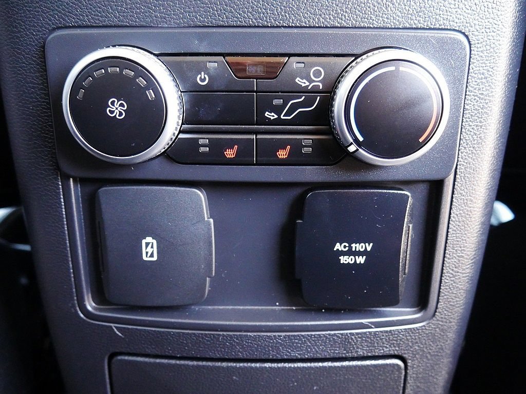 Used 2023 Ford Explorer Limited w/ Limited Technology Package AWD/4WD image 63