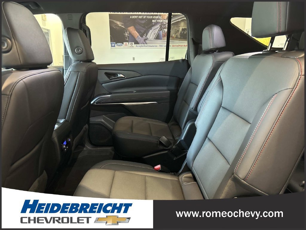 Certified 2024 Chevrolet Traverse Z71 w/ LPO, Floor Liner Package AWD/4WD image 12