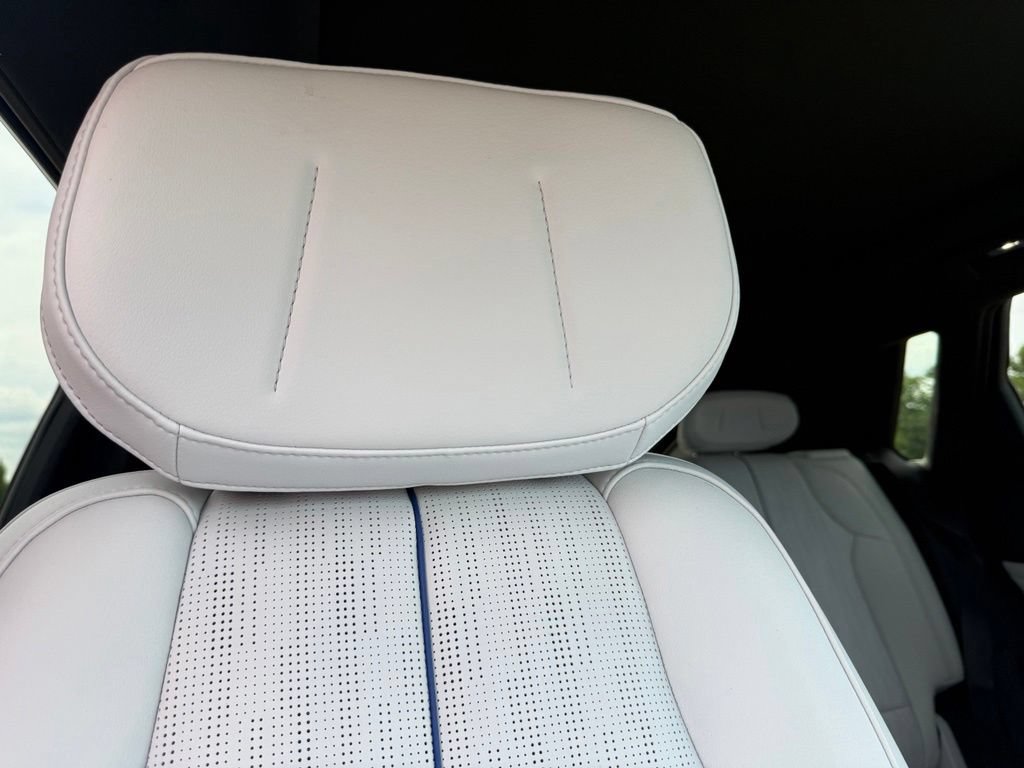 Certified 2024 Cadillac Lyriq Sport w/ LPO, Floor Liner Package AWD/4WD image 33