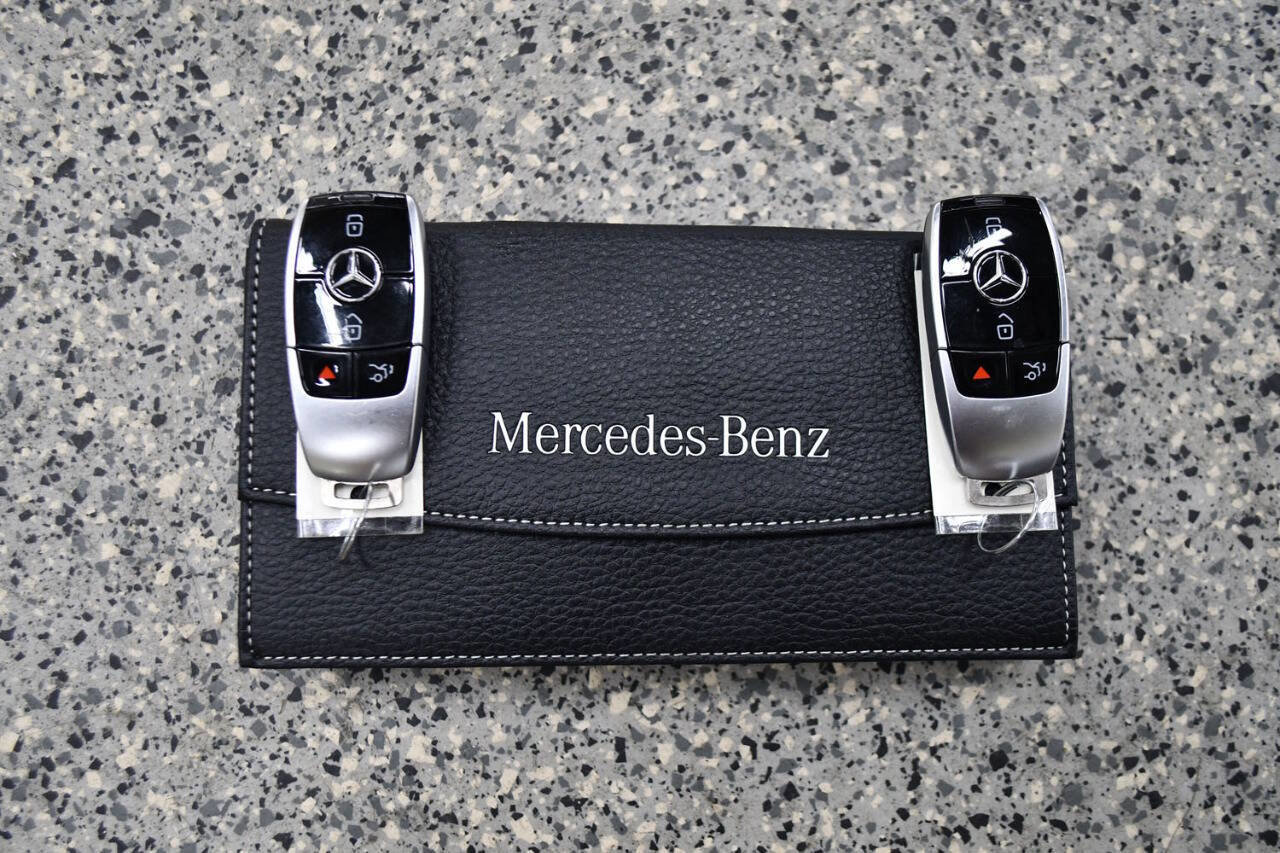 Used 2018 Mercedes-Benz S 560 4MATIC Sedan image 32