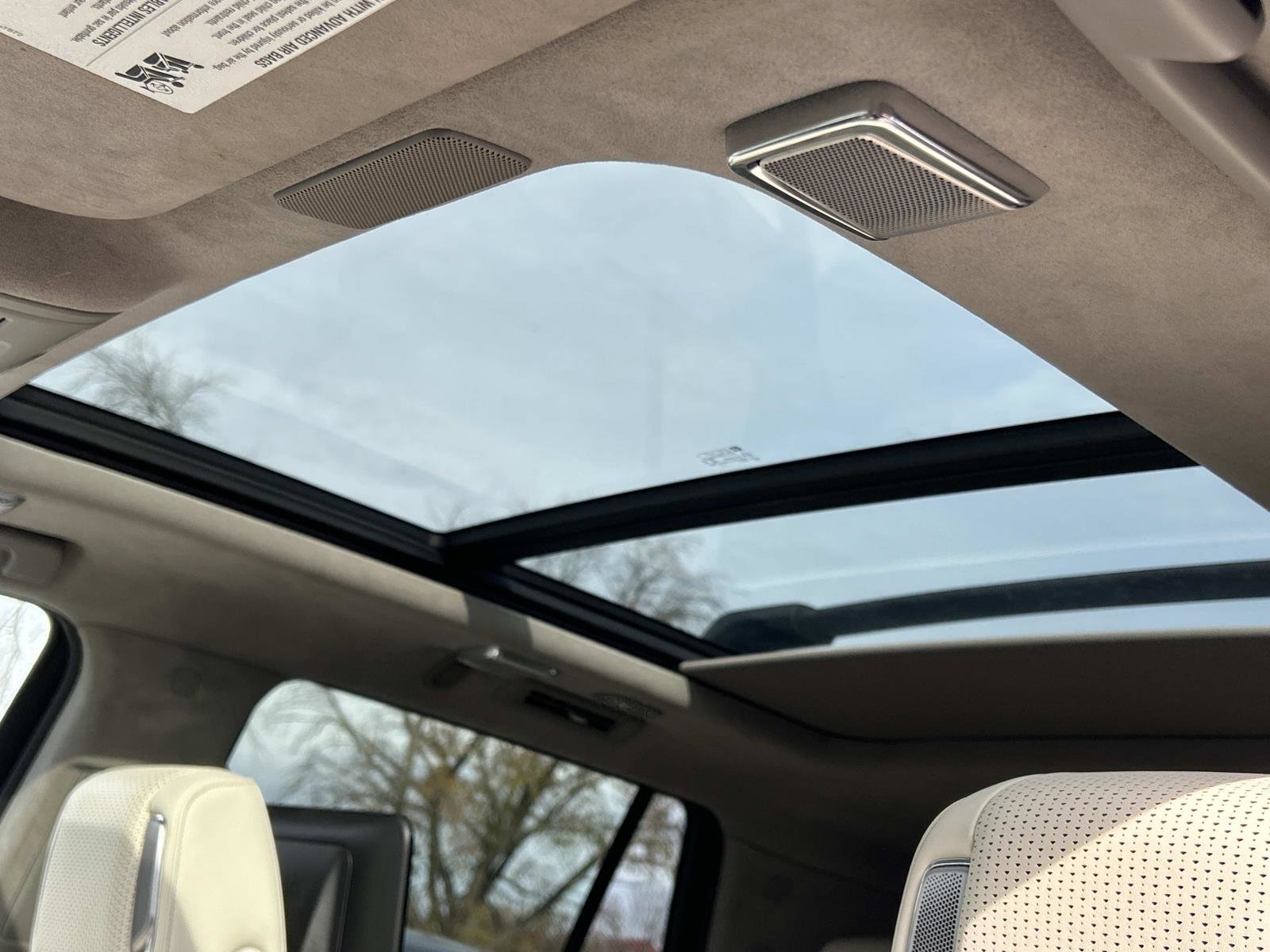 Used 2021 Cadillac Escalade Sport Platinum image 19