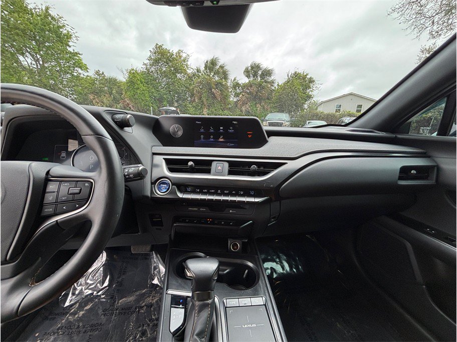 Used 2021 Lexus UX 250h w/ Premium Package AWD/4WD image 11