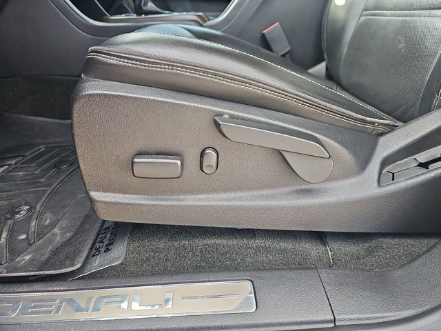 Used 2018 GMC Canyon Denali image 20