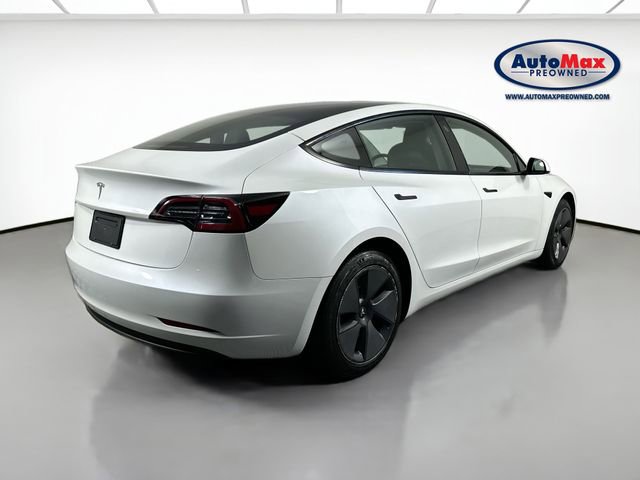 Used 2023 Tesla Model 3 Standard Range image 2