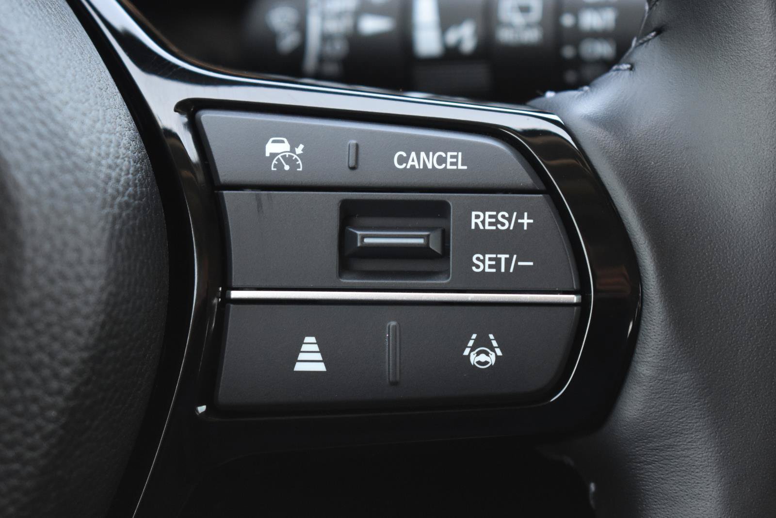 Used 2025 Honda CR-V EX-L image 9