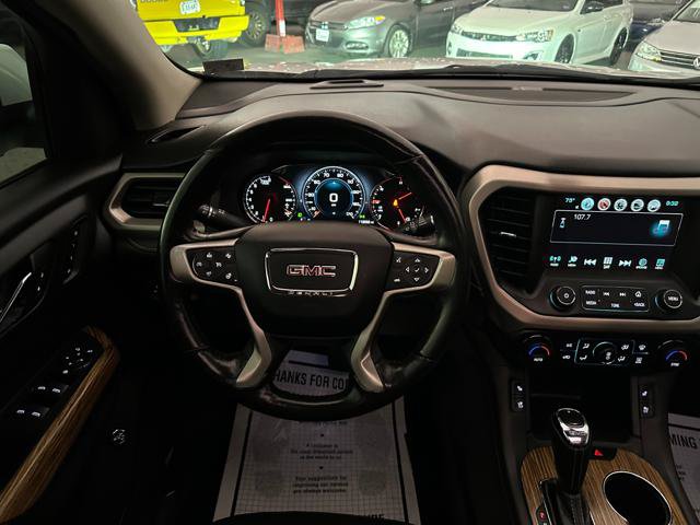 Used 2017 GMC Acadia Denali w/ Technology Package AWD/4WD image 18