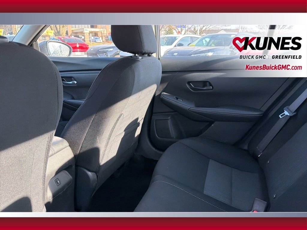 Used 2024 Nissan Sentra SV FWD image 37