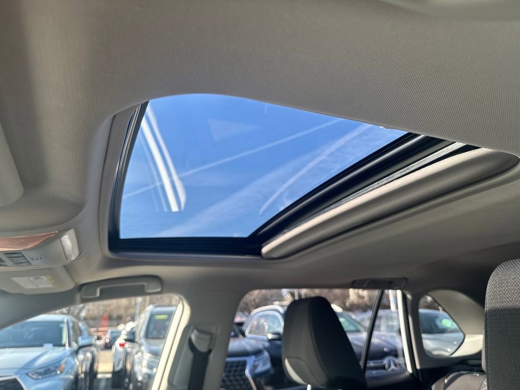 Used 2019 Toyota RAV4 XLE image 17