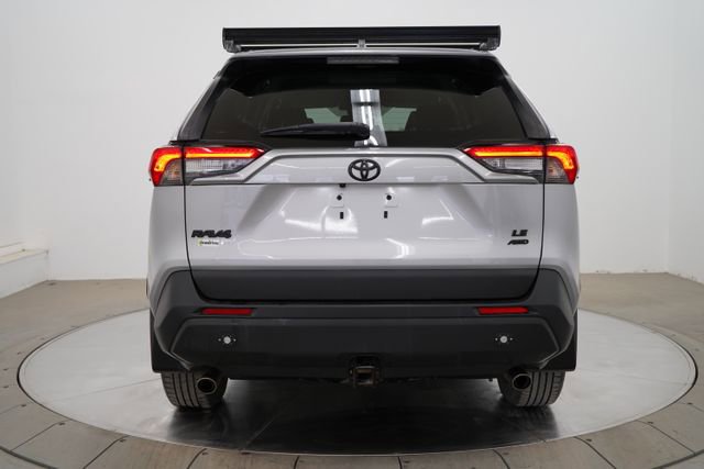 Used 2022 Toyota RAV4 LE image 6