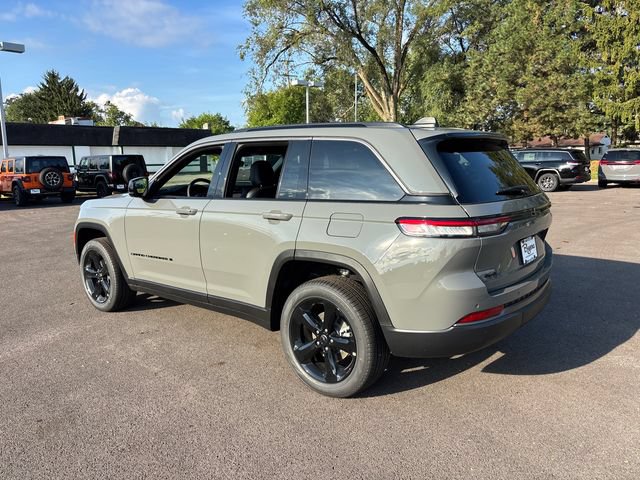 New 2027 Jeep Grand Cherokee Limited AWD/4WD image 4