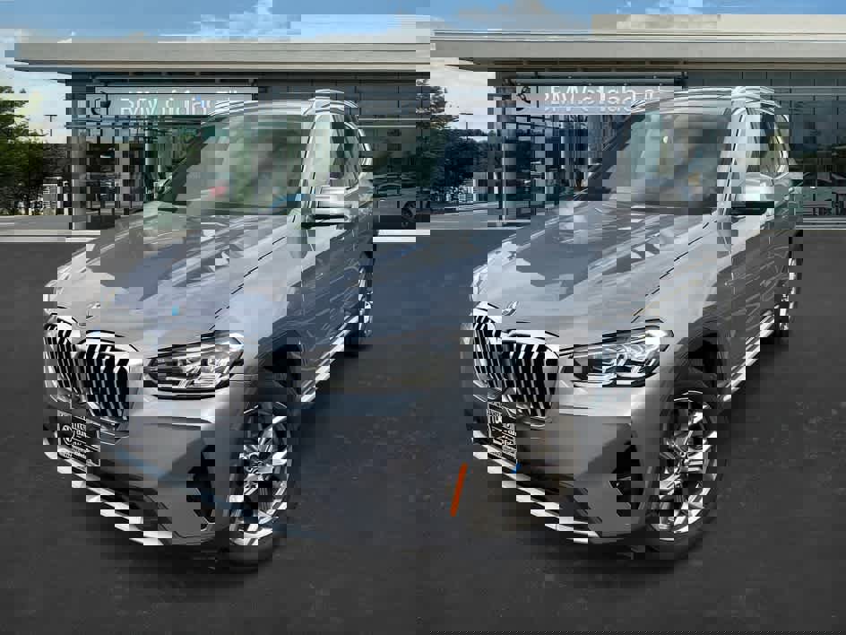 Used 2024 BMW X3 xDrive30i w/ Convenience Package w/ZPA image 4