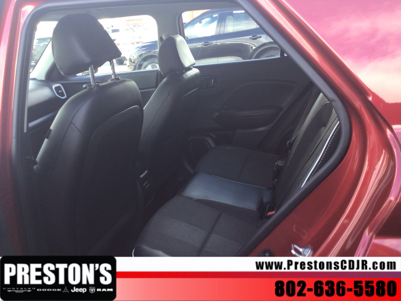 Used 2024 Hyundai Venue Limited FWD image 17