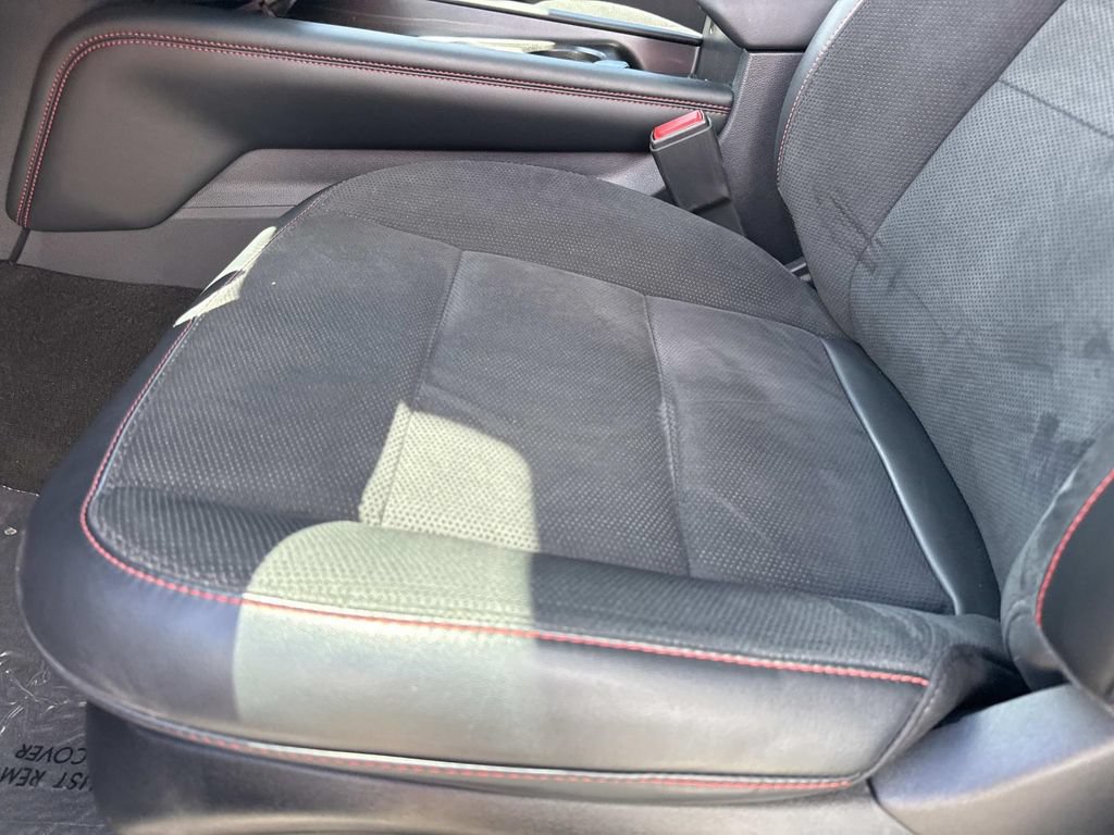 Used 2025 Ford Explorer ST AWD/4WD image 27