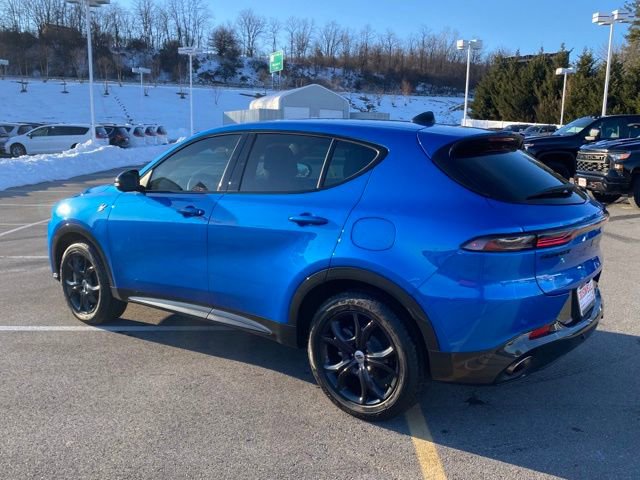 Used 2024 Dodge Hornet R/T w/ R/T Blacktop Package AWD/4WD image 3