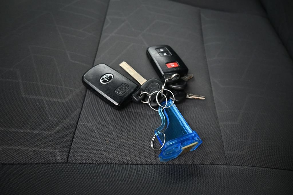 Used 2019 Toyota Tacoma TRD Off-Road AWD/4WD image 55