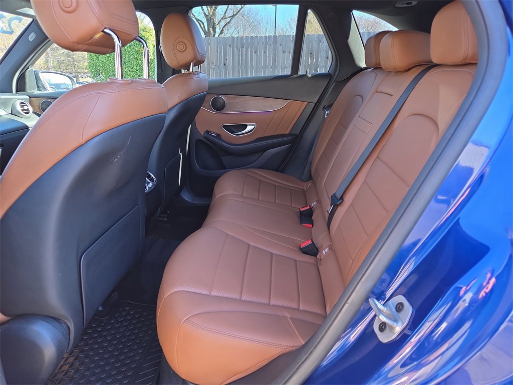 Used 2021 Mercedes-Benz GLC 300 image 12