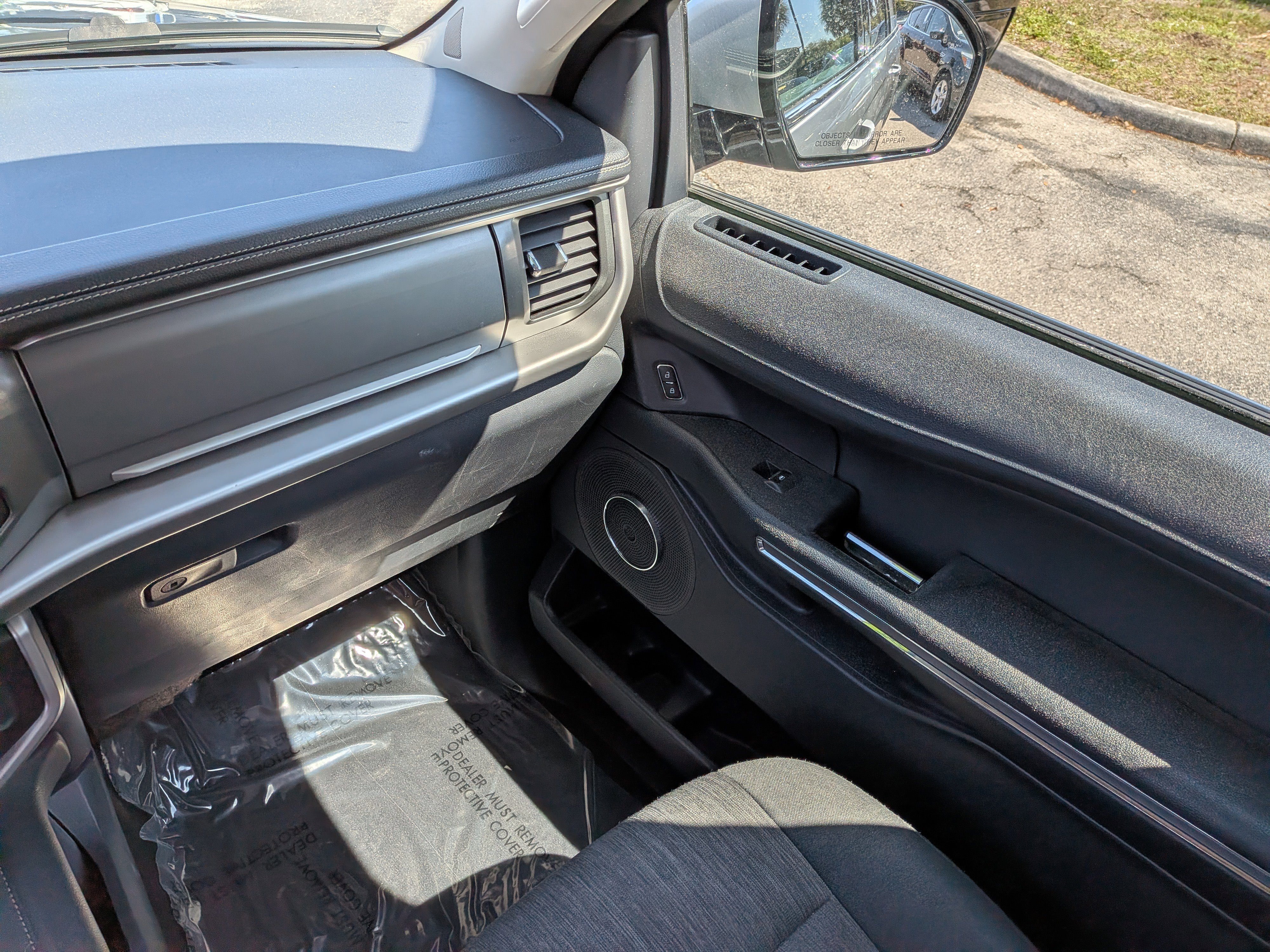 Used 2024 Ford Expedition XLT RWD image 19