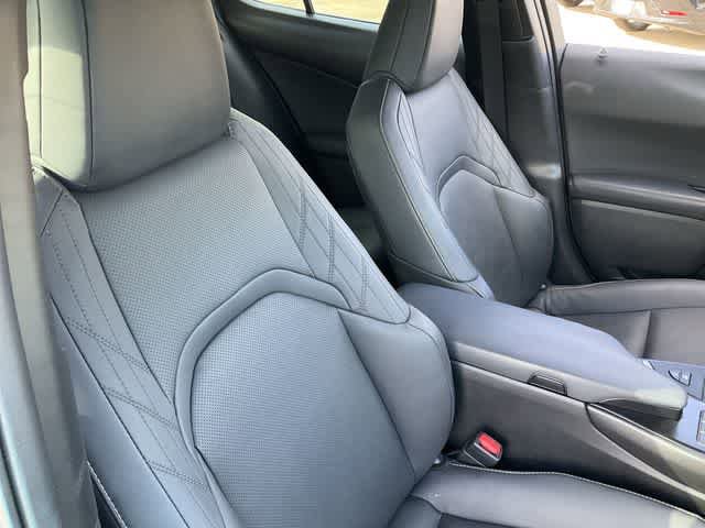 Used 2024 Lexus UX 250h FWD w/ Premium Package image 18