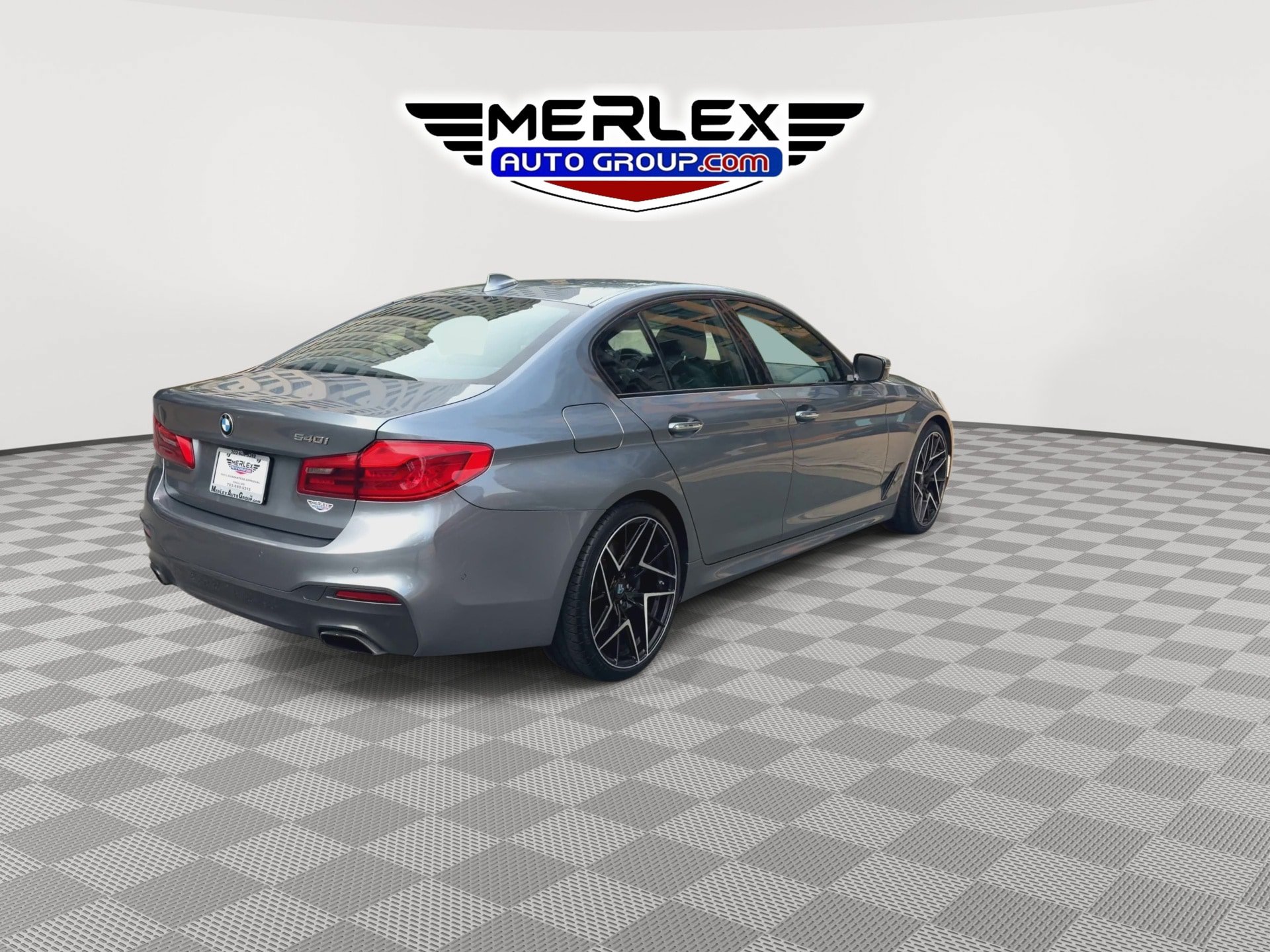 Used 2018 BMW 540i RWD image 8