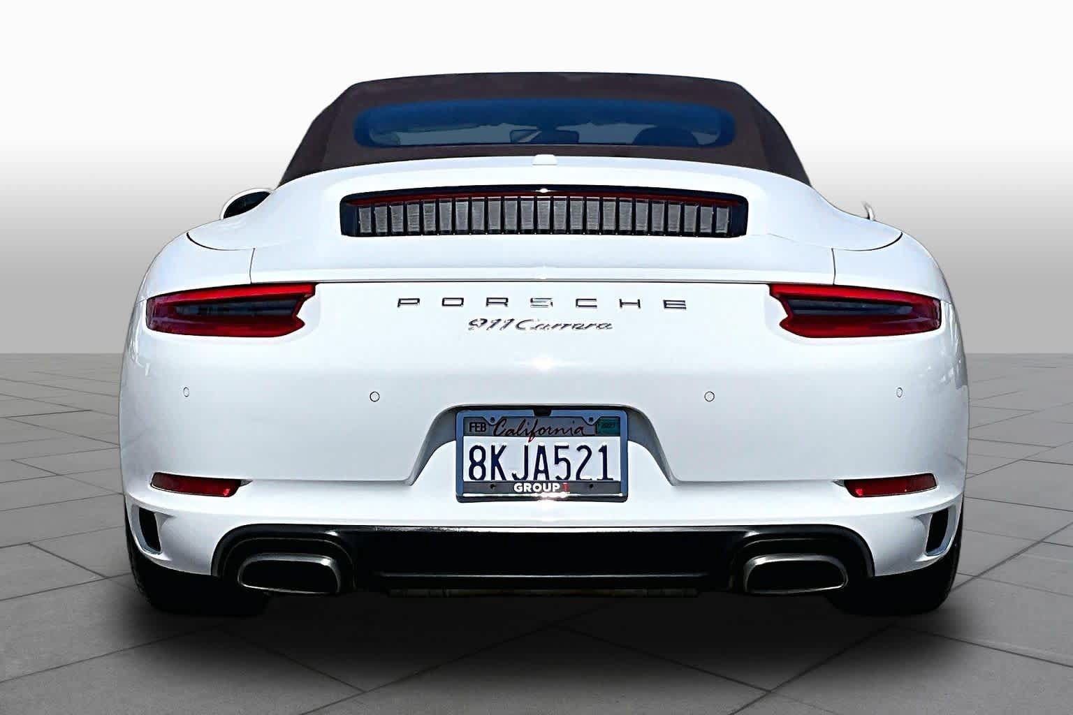 Used 2017 Porsche 911 Carrera RWD image 4