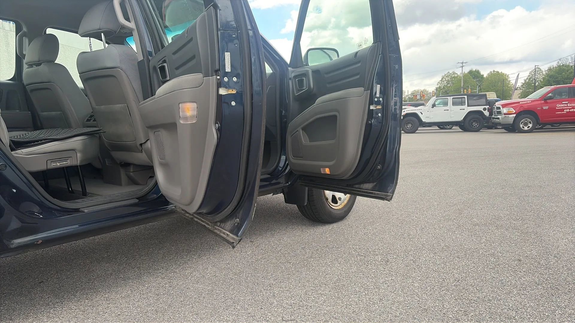 Used 2012 Honda Ridgeline RT image 40
