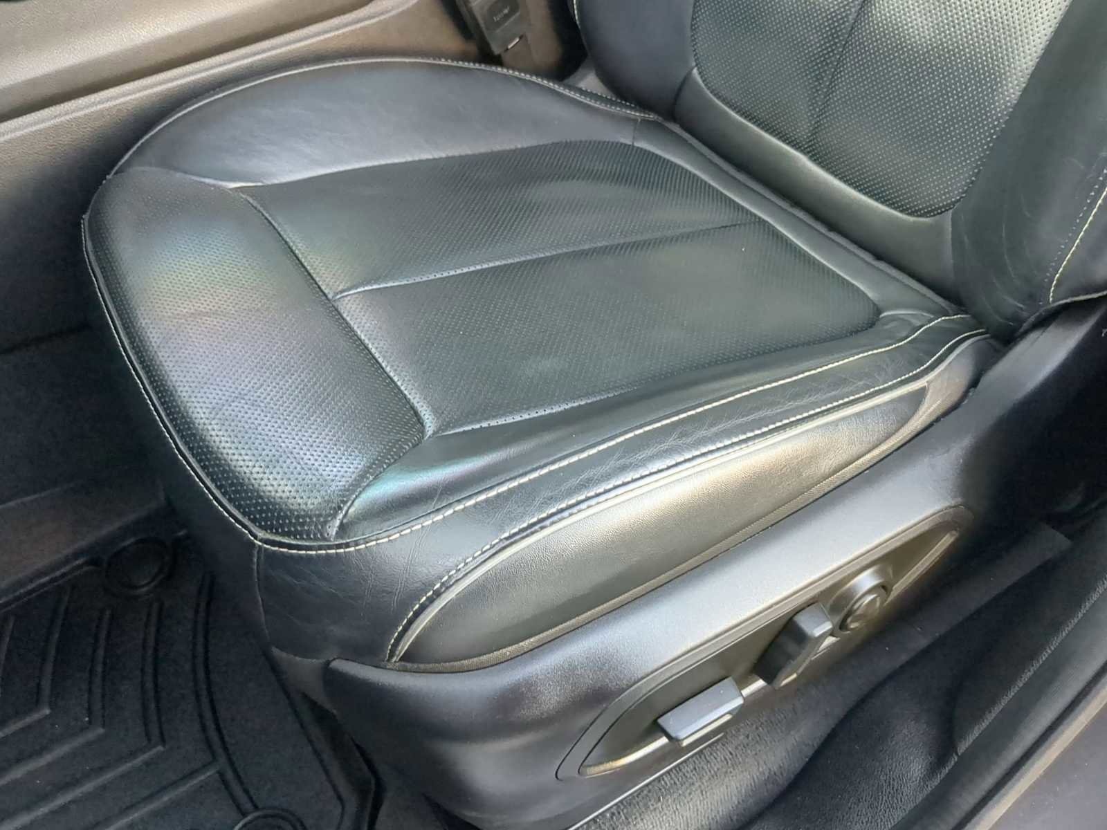 Used 2022 Jeep Grand Cherokee L Overland image 13