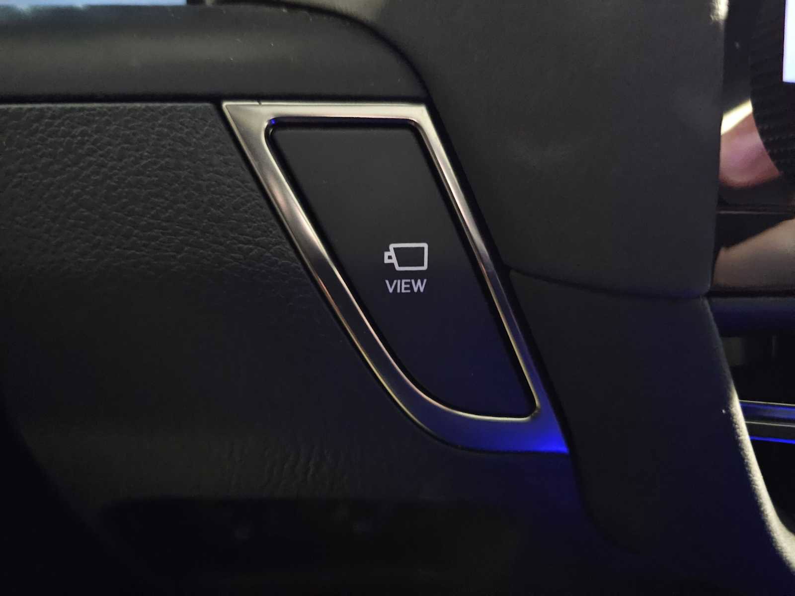 Used 2024 Lexus GX 550 w/ Accessory Package (Z1) image 18