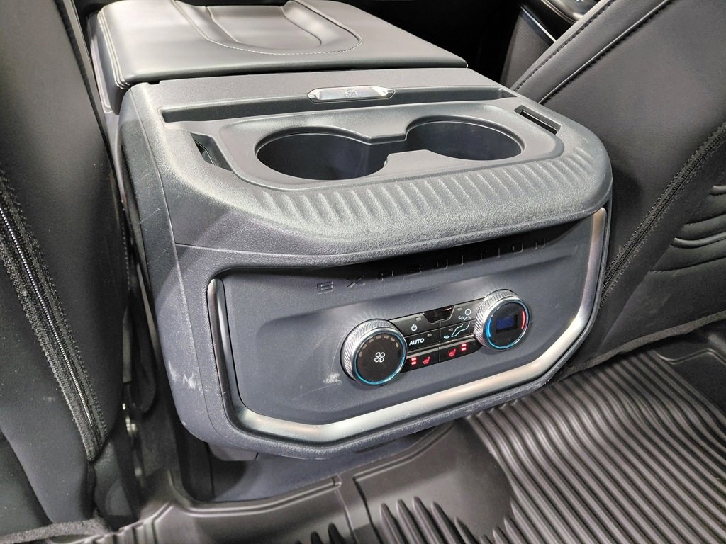 Certified 2025 Ford Expedition Max Platinum w/ Stealth Appearance Package image 40