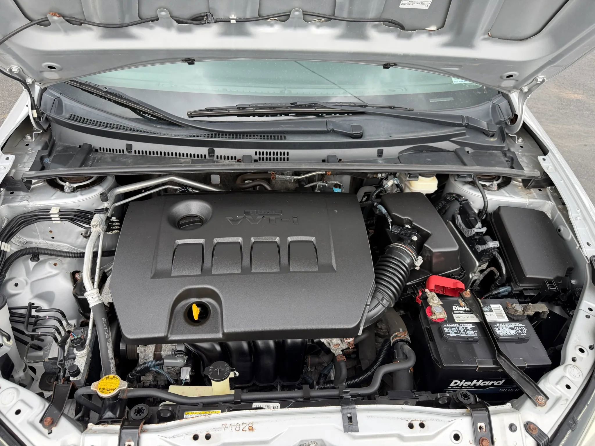 Used 2015 Toyota Corolla LE FWD image 34