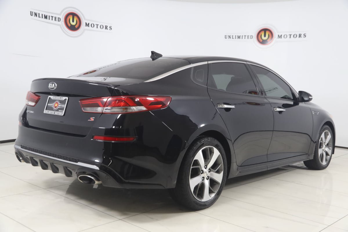 Used 2019 Kia Optima S w/ S Panoramic Sunroof Package FWD image 3
