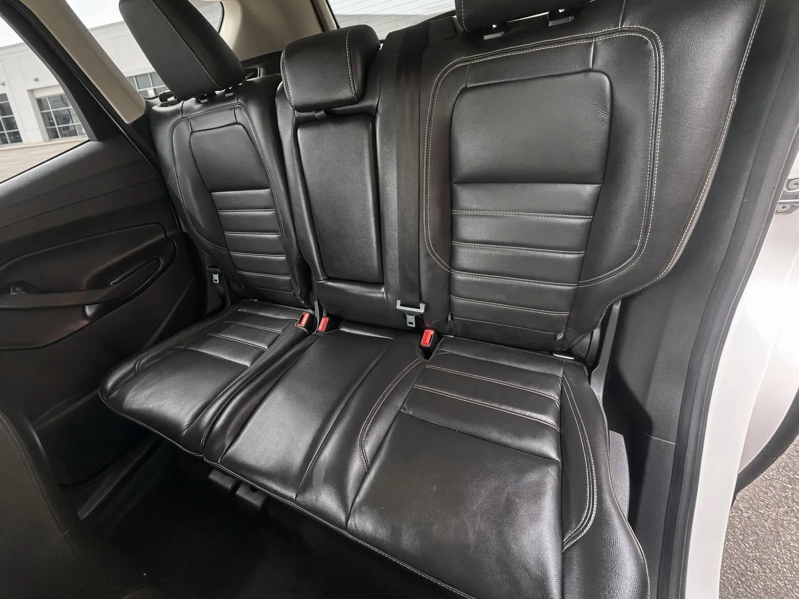 Used 2018 Ford Escape Titanium w/ Ford Safe & Smart Package AWD/4WD image 21