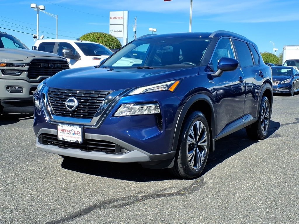 Used 2023 Nissan Rogue SV w/ SV Premium B Package AWD/4WD image 3