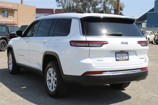 Used 2023 Jeep Grand Cherokee L Limited AWD/4WD image 3